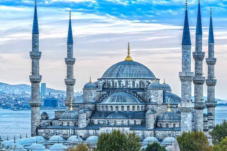 Istanbul CARWIZ rent a car Turkey - Blue Mosque -