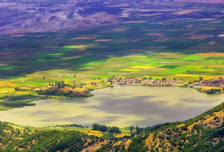 Lake Zazari