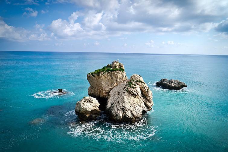 WHERE CAN I FIND THE ICONIC BLUE FLAG IN CYPRUS?