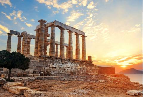 3 Breathtaking Road Trips in Greece!