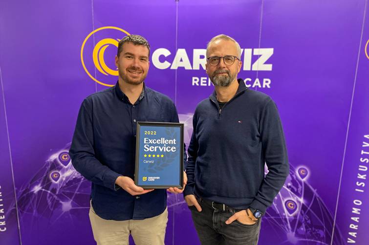 CARWIZ Wins Excellent Car Rental Service Award